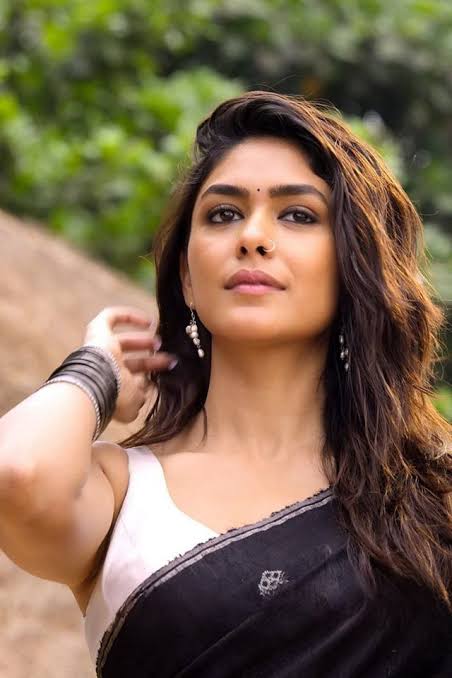 Mrunal Thakur